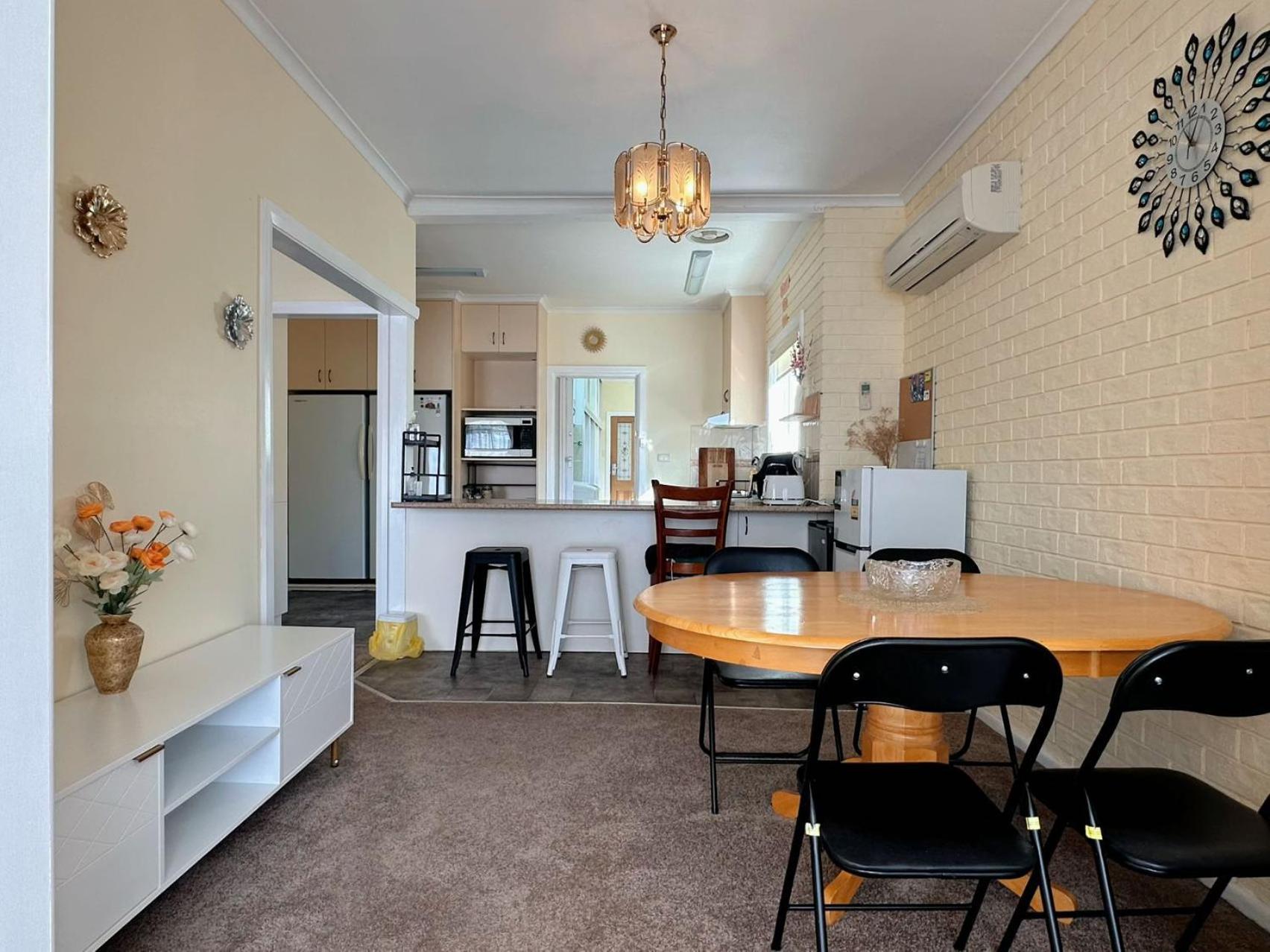Coleman Comfort Hub - Close To City&Air Port Moonah Екстер'єр фото