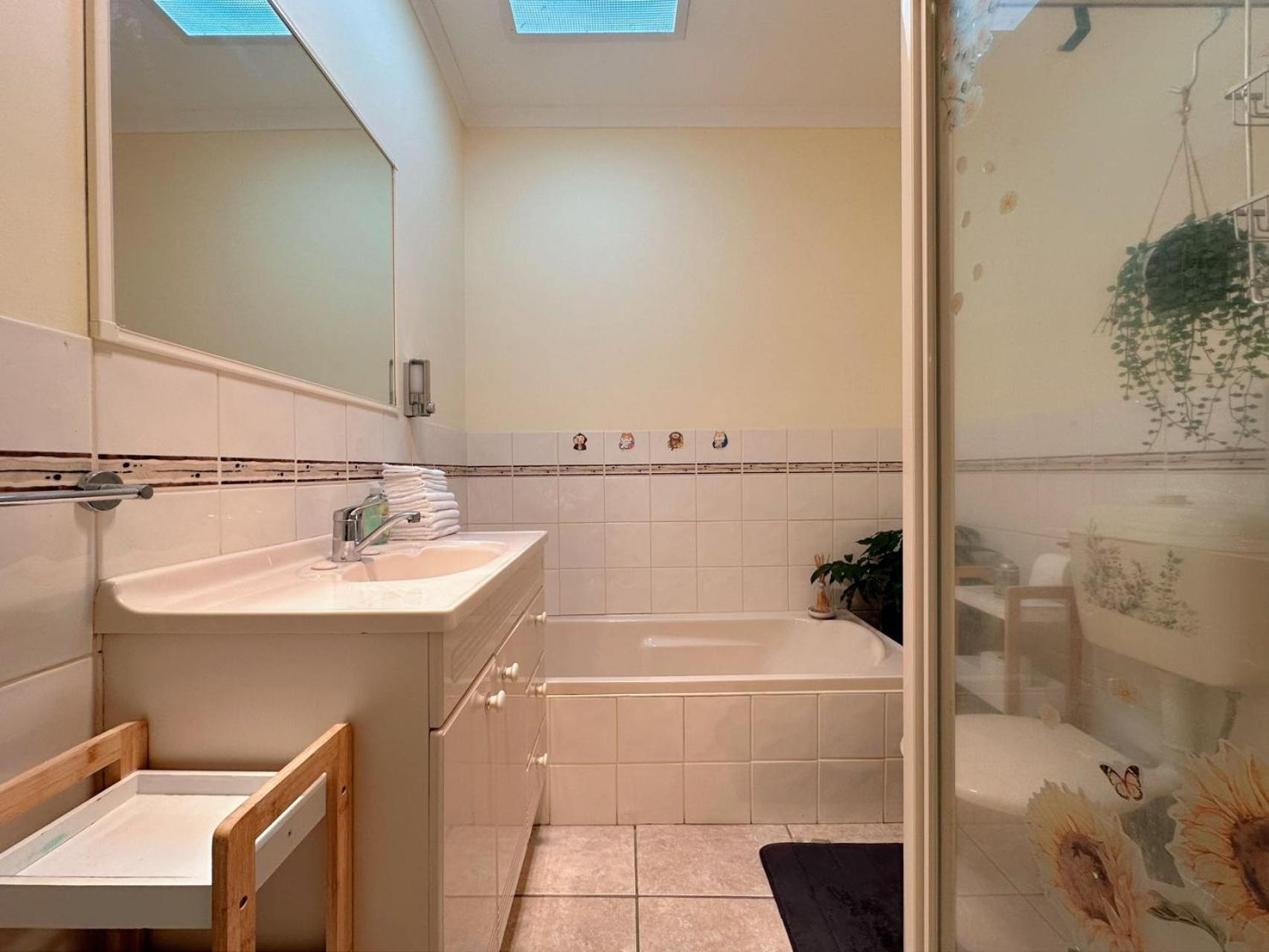 Coleman Comfort Hub - Close To City&Air Port Moonah Екстер'єр фото